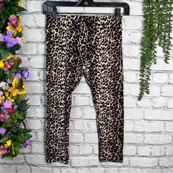 §🌸5/$25🌸One Blonde One Brunette Leopard Printed Cropped Leggings Size S/M - Picture 4 of 16